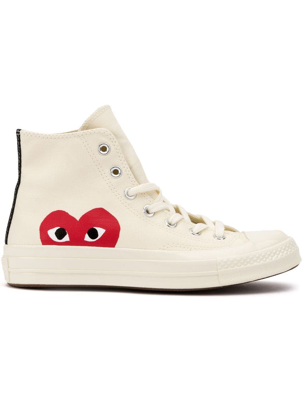 moschino converse