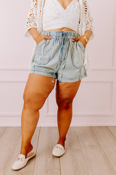 Bold Floral Print Denim Shorts – In Pursuit Mobile Boutique