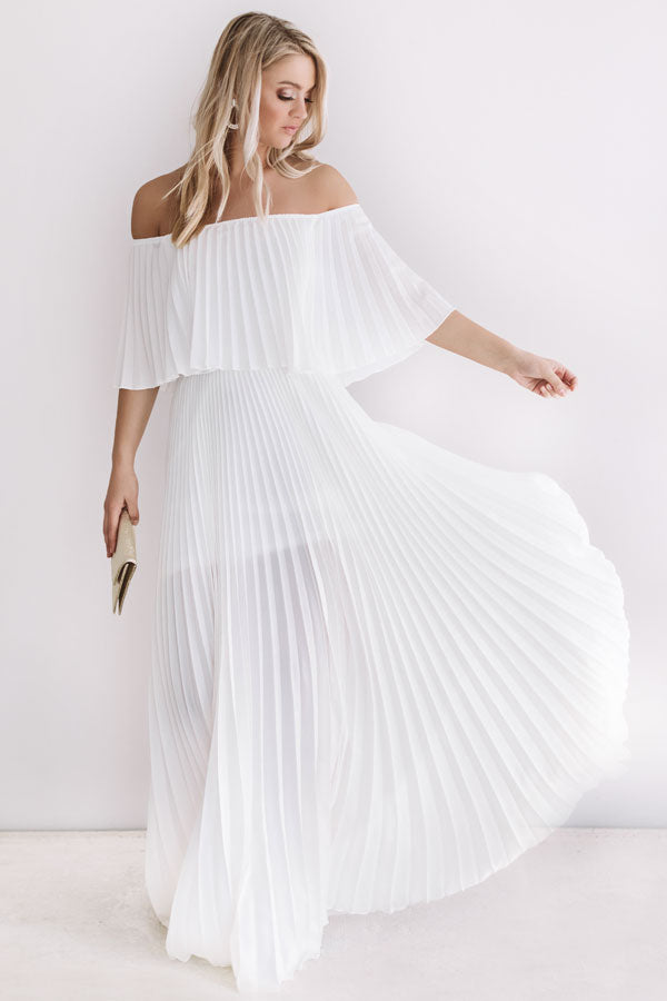 Generelt sagt Wow træt af Gala Glam Pleated Maxi Dress in Ivory • Impressions Online Boutique