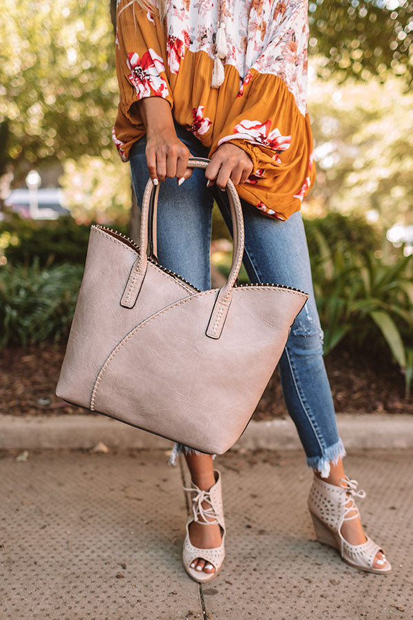 Leather tote bag outfit