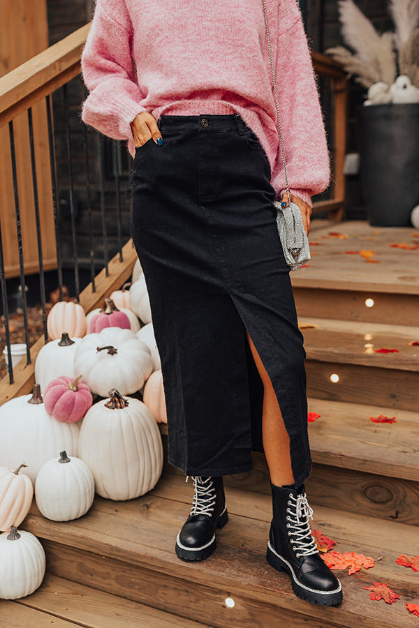 Black Denim Skirt: Three Reasons Why You Need One | Daily Craving