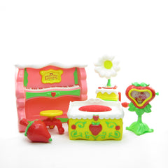 Berry Fancy Fun Room furniture for Happy Home dollhouse