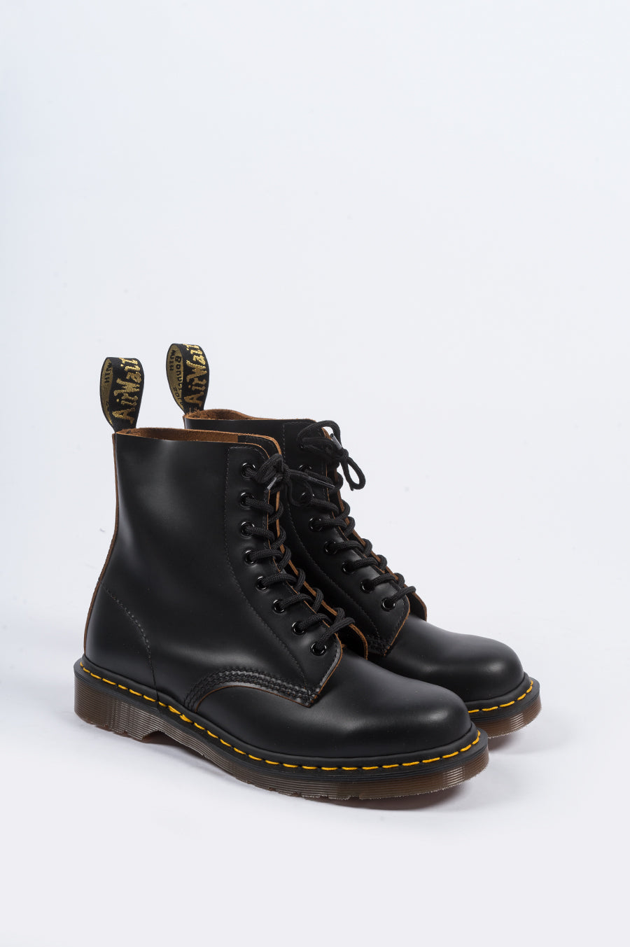 DR MARTENS X BEAMS X BABYLON 1460 REMASTERED BLACK – BLENDS