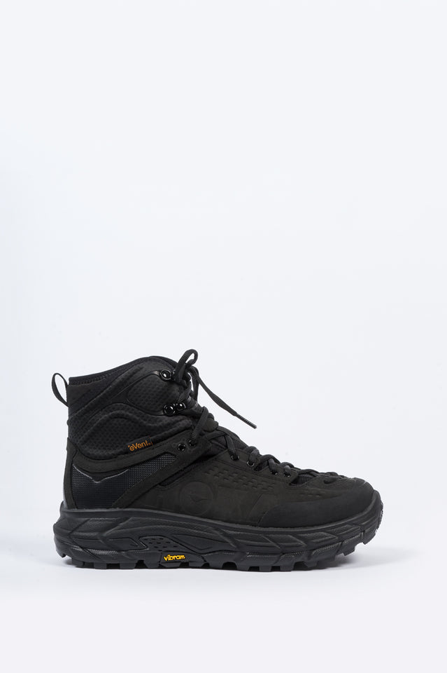 hoka one one tor hi black