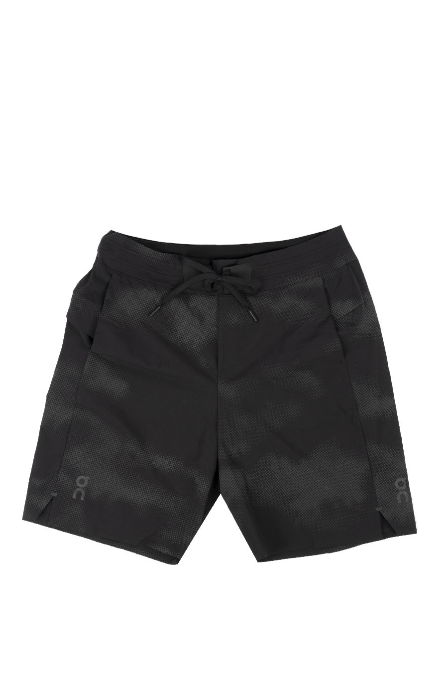 On Hybrid Shorts Lumos size L 限定品-