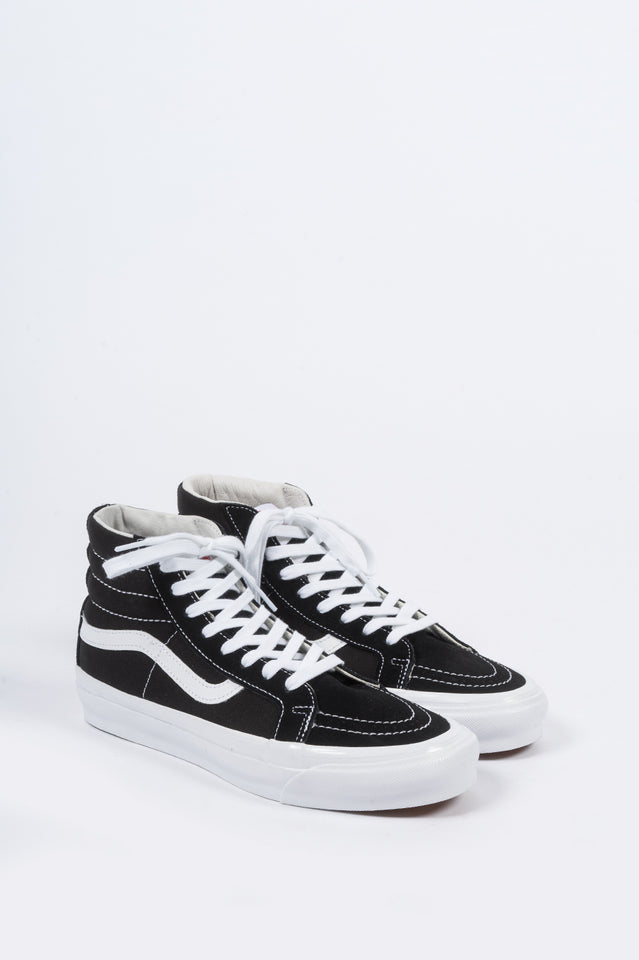 vans vault black and white