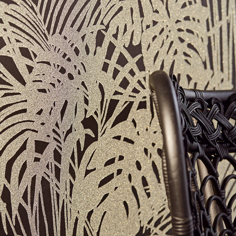 Abstract Palm Leaf Textured Wallpaper in Grey/Black