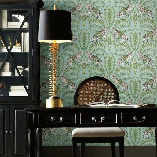 Ronald Redding 24 Karat Laurel Leaf Ogee Wallpaper - Grey