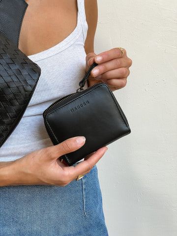 MANDRN  The Cardholder Luxe - Black Leather Wallet