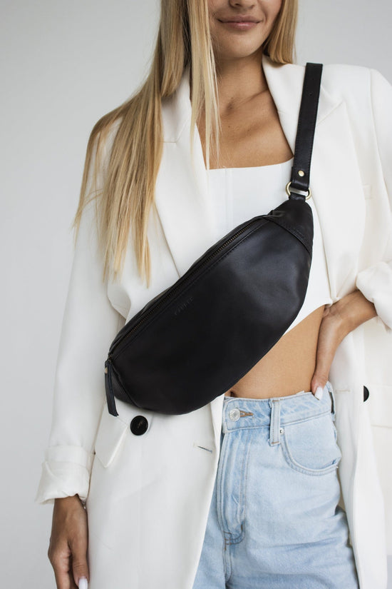 MANDRN | The Atlas- Black Leather Fanny Pack