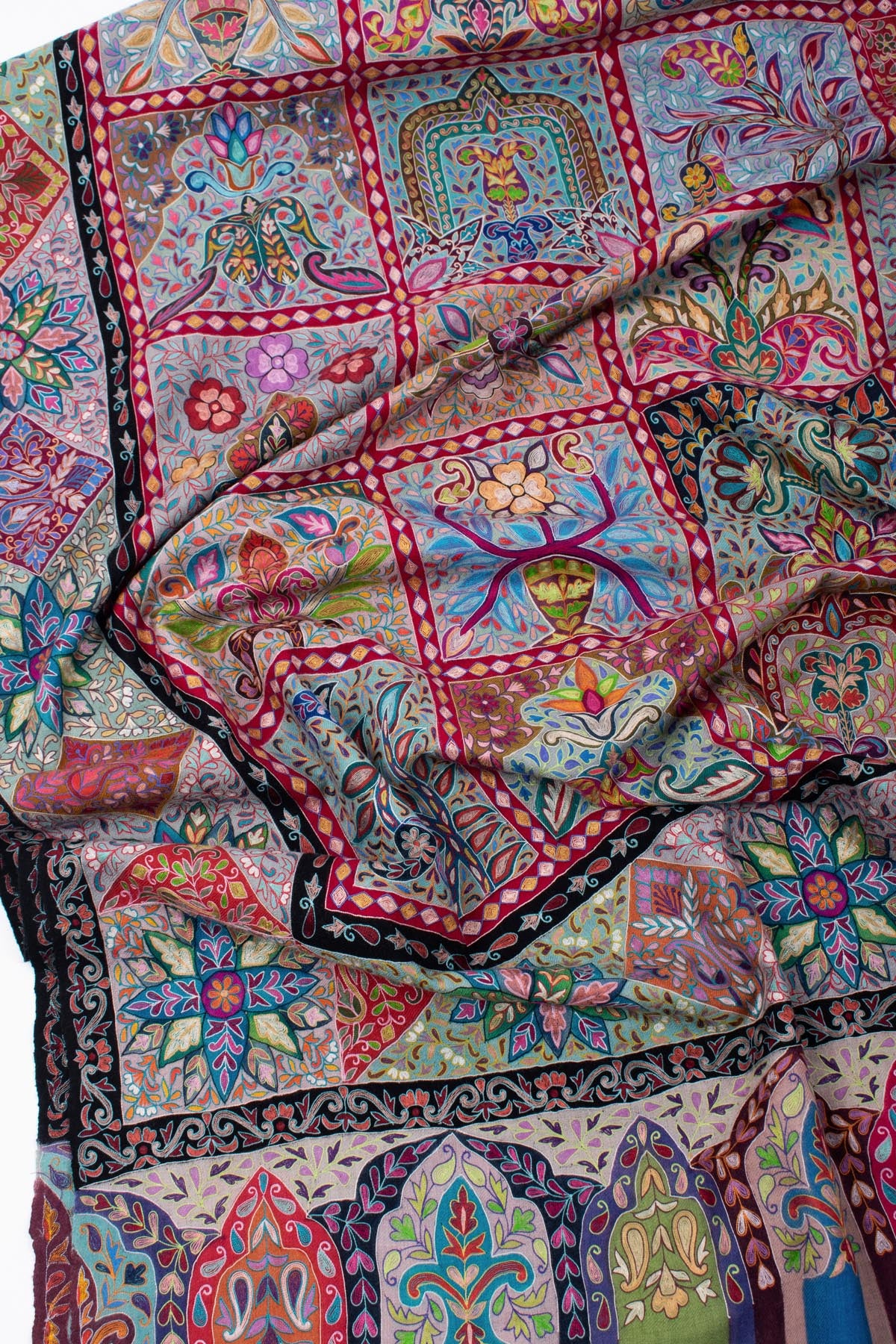 Kashmiri Pashmina Jamavar Shawls & Scarves | Shahkaar