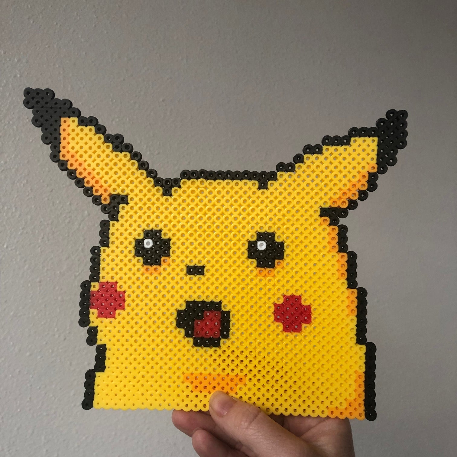 Featured image of post Surprised Pikachu Pixel Art Grid - These typed of things are perfect for making pokemon in minecraft ^.^ too bad i already made pikachu :c.