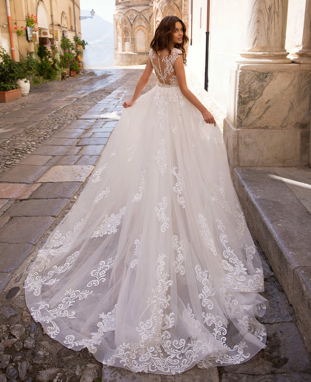 Bride Gown A-Line Appliques Tulle O-Neck Bridal Gowns Full Sleeves Elegant  Sexy Backless Beading Wedding Dresses Robe De Marie