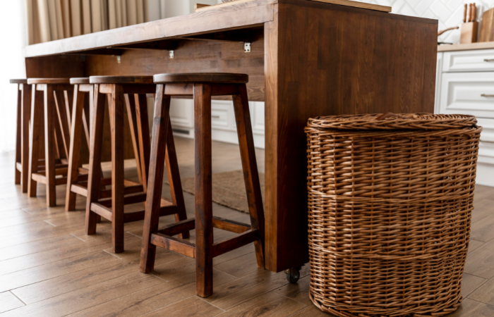 Walnut wood table and chairs set