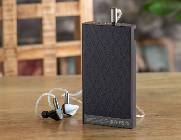 Headphone-Zone-Astell&Kern-AK PA10