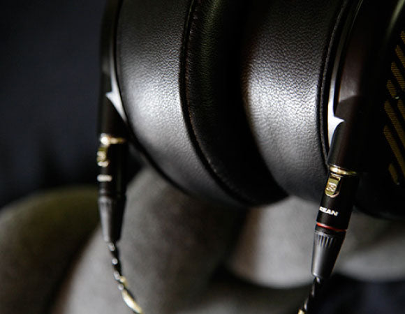 Headphone-Zone-Audeze-Mobius