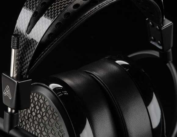 Headphone-Zone-Audeze-CRBN