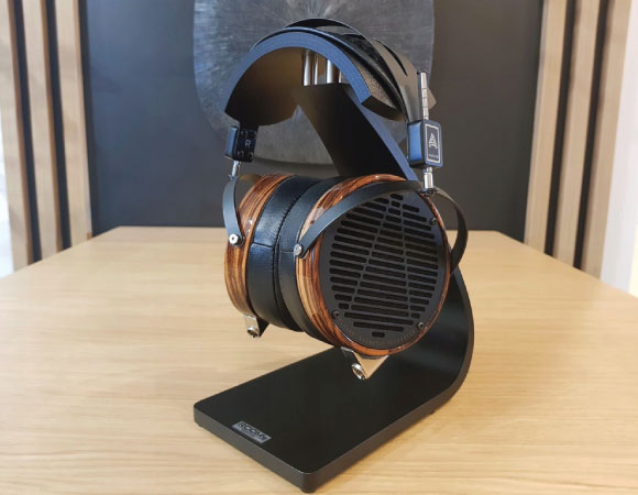 Headphone-Zone-Audeze-LCD-3