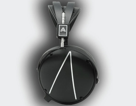 Headphone-Zone-Audeze-LCD2-Closed-Back