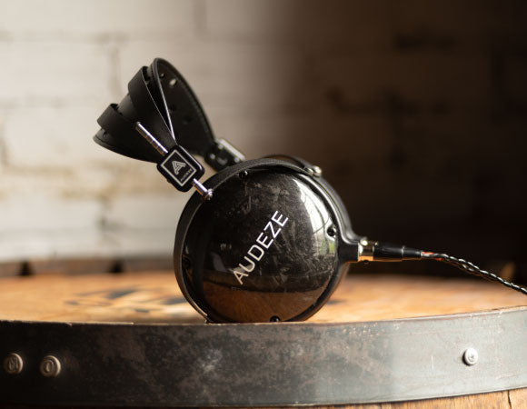 Headphone-Zone-Audeze-LCD2-Closed-Back