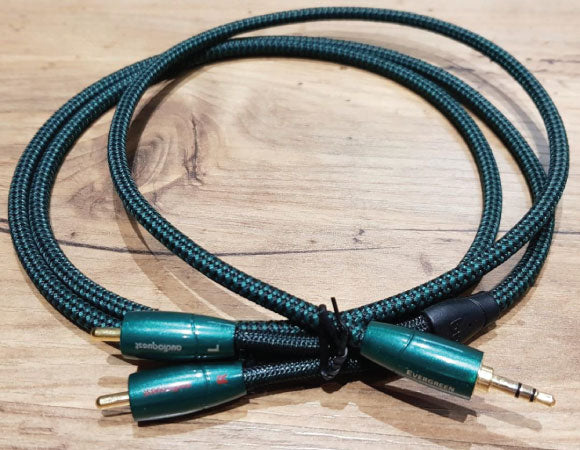 Headphone-Zone-AudioQuest-3.5mm to RCA Cable