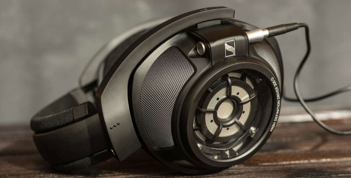 Headphone-Zone-Sennheiser-HD-820