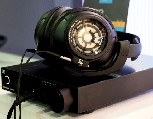 Headphone-Zone-Sennheiser-HDV-820