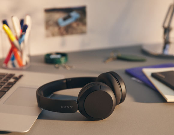 Headphone-Zone-Sony-WH-CH520