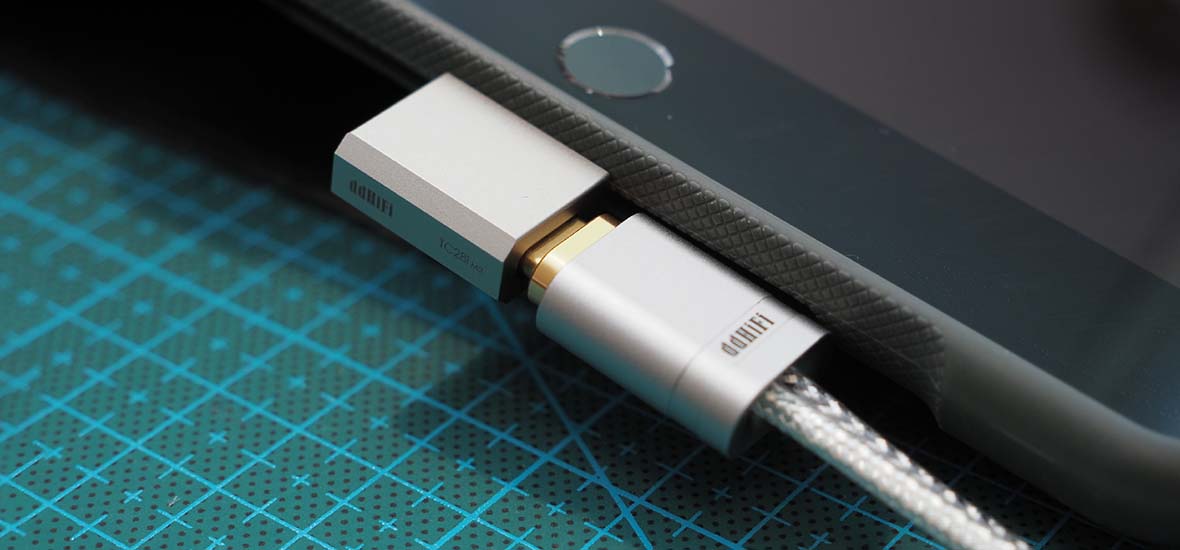 Headphone-Zone-ddHiFi - TC28i M2 Lightning to USB-C OTG Adapter
    