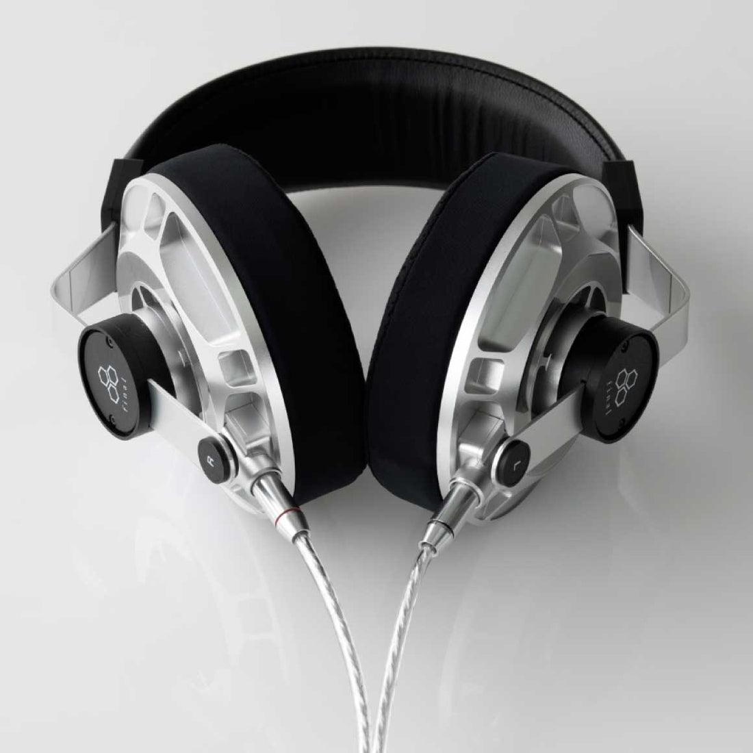 Final D8000 Pro Planar Magnetic Headphones