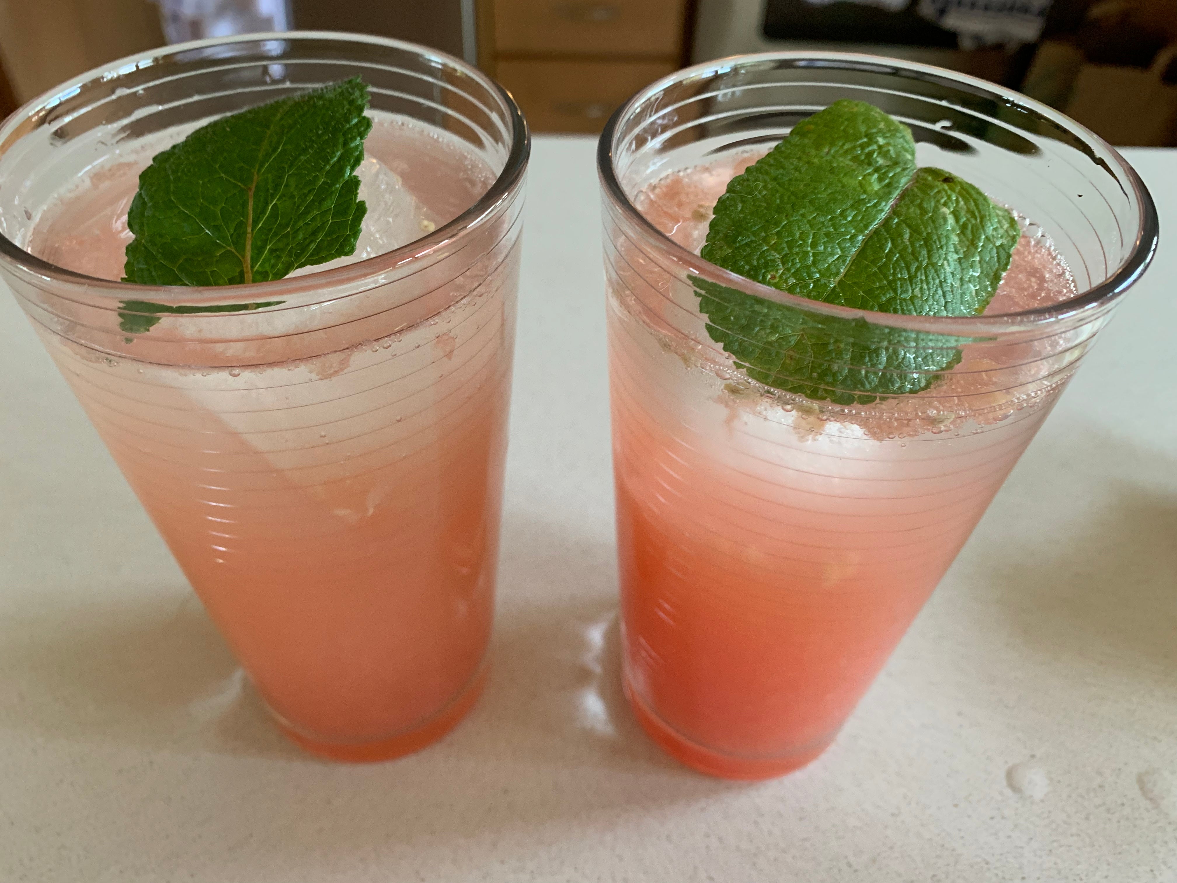 Sparkling Grapefruit, Elderflower & Rosé Vodka Cocktail • The