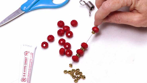 beading with elastic cord