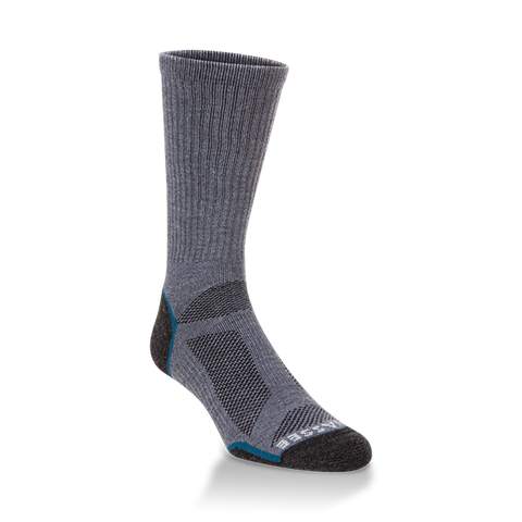 Darn Tough Women's Sisterhood Crew Lightweight Sock (6052) – Wind Rose  North Ltd. Outfitters