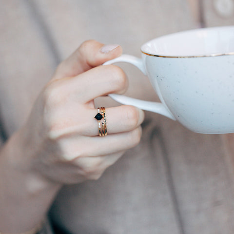 black stone ring wearing