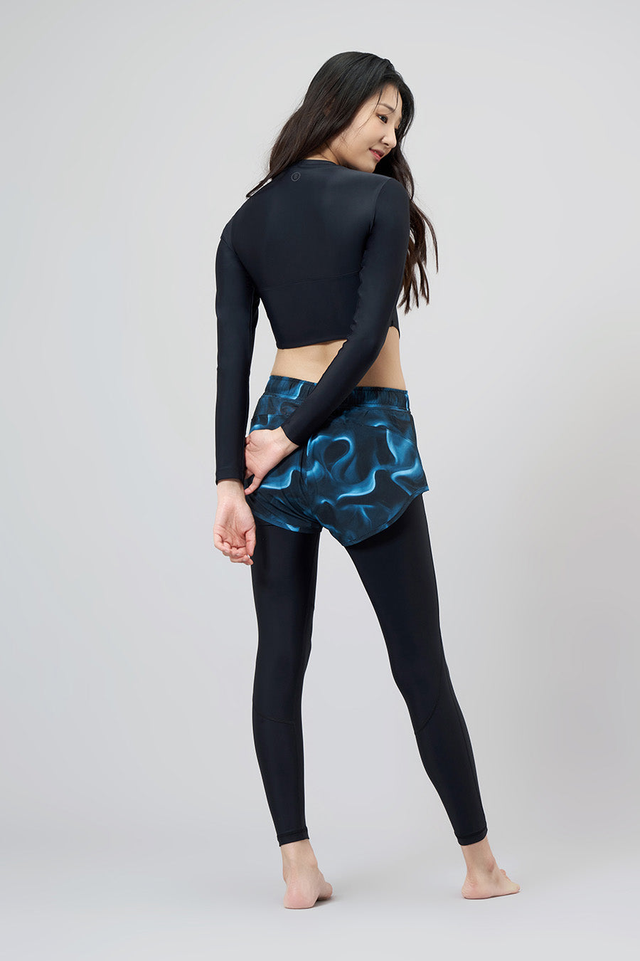 Barrel Womens Abyssal Crop ZipUp Rashguard-BLACK_image6