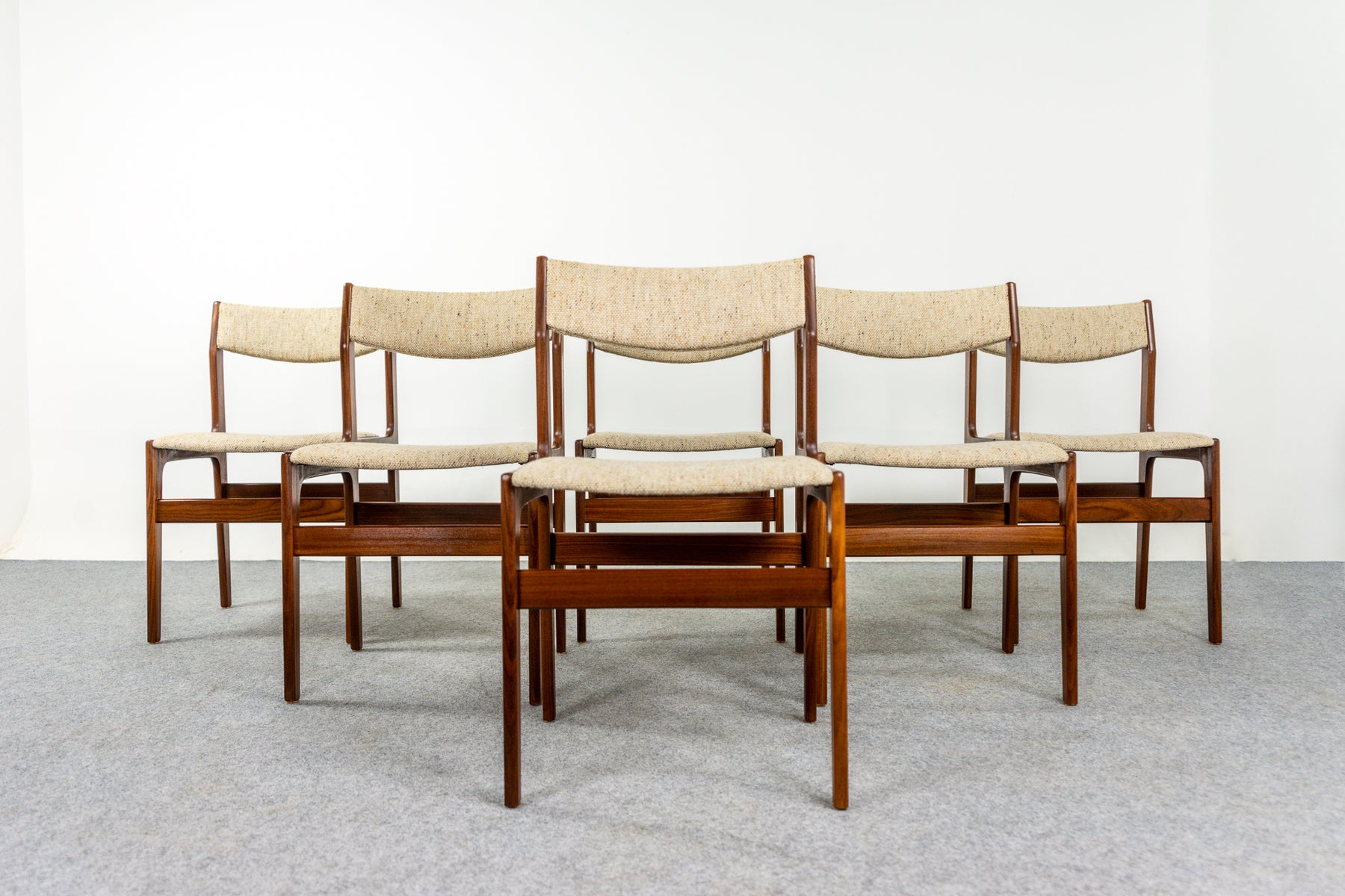 6 Teak Danish Mid Century Dining Chairs - (321-104)