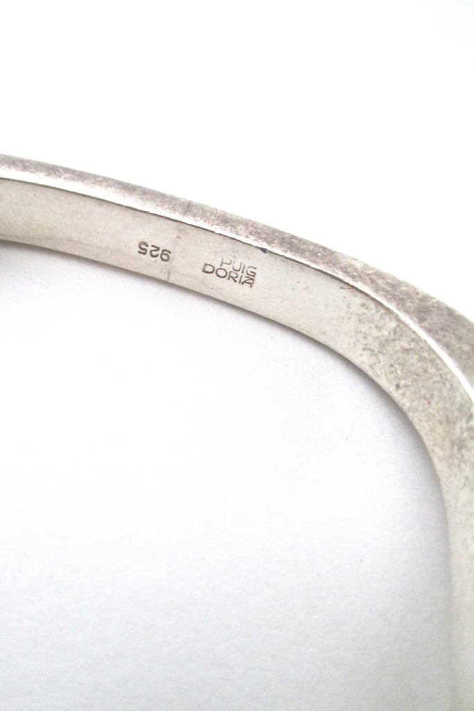 Puig Doria heavy silver Modernist hinged bracelet – Samantha Howard Vintage