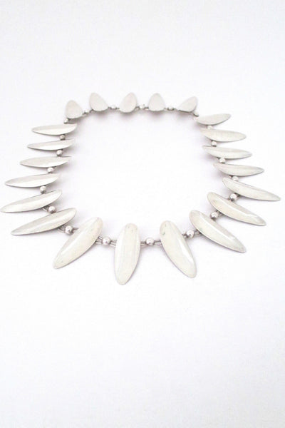 Arne Johansen 'silver leaves' choker – Samantha Howard Vintage