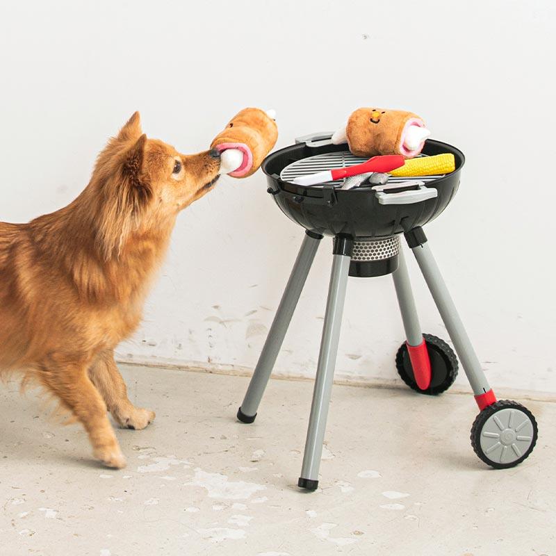 https://cdn.shopify.com/s/files/1/0154/8632/0688/products/bite-me-barbecue-meat-dog-toy-993493.jpg?v=1612304651&width=800