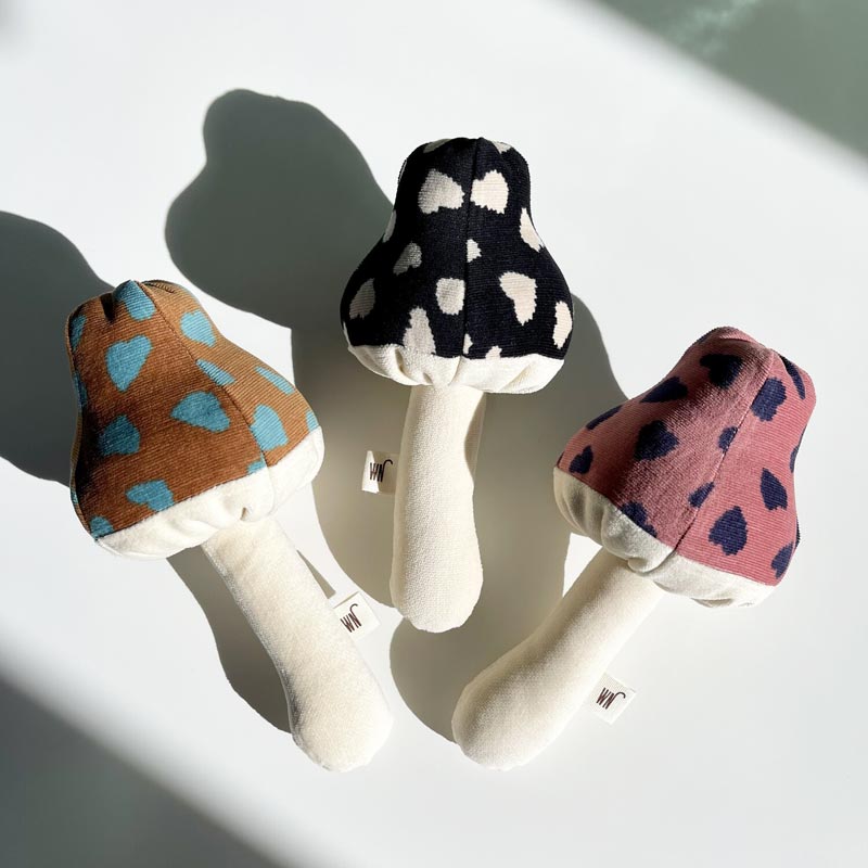 Wetnose [PREORDER] Toadstool Dog Toy (3 Colours) - CreatureLand
