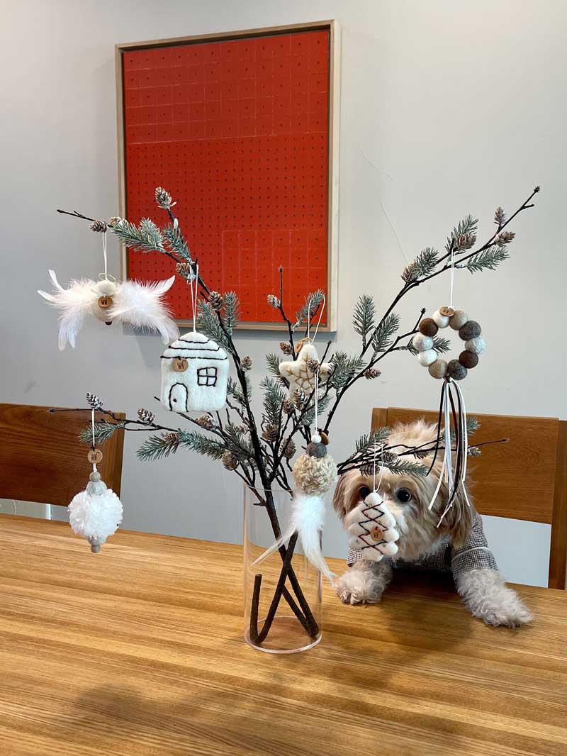 Wetnose Wool Ornament Cat Teaser Toy - White - CreatureLand