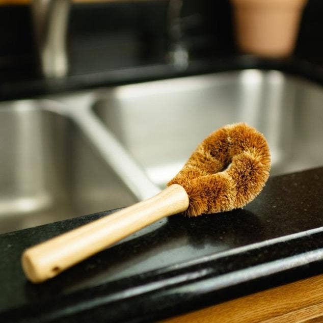 Sink brush natural fiber