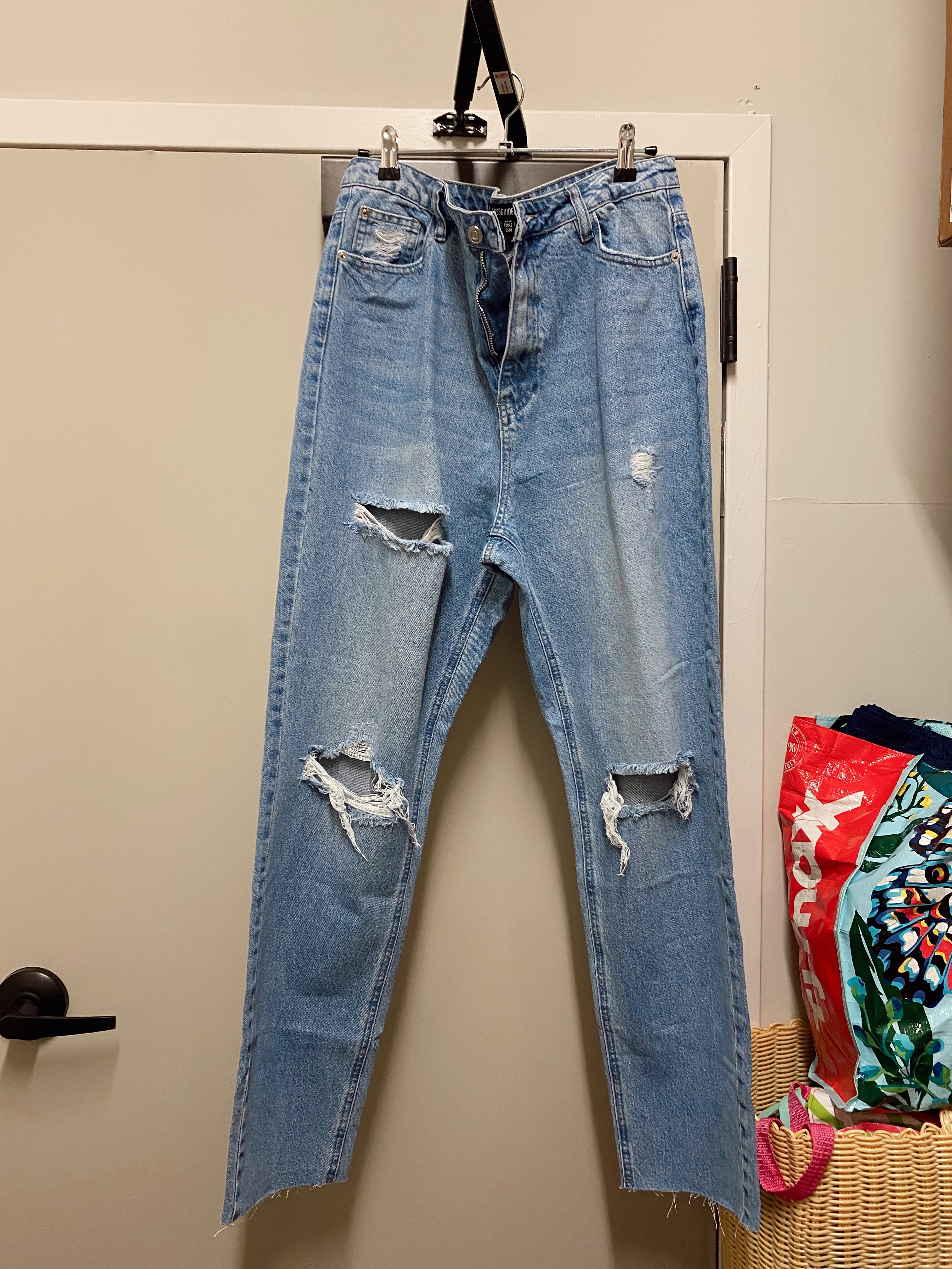 MISSGUIDED LOOSE JEANS, 30