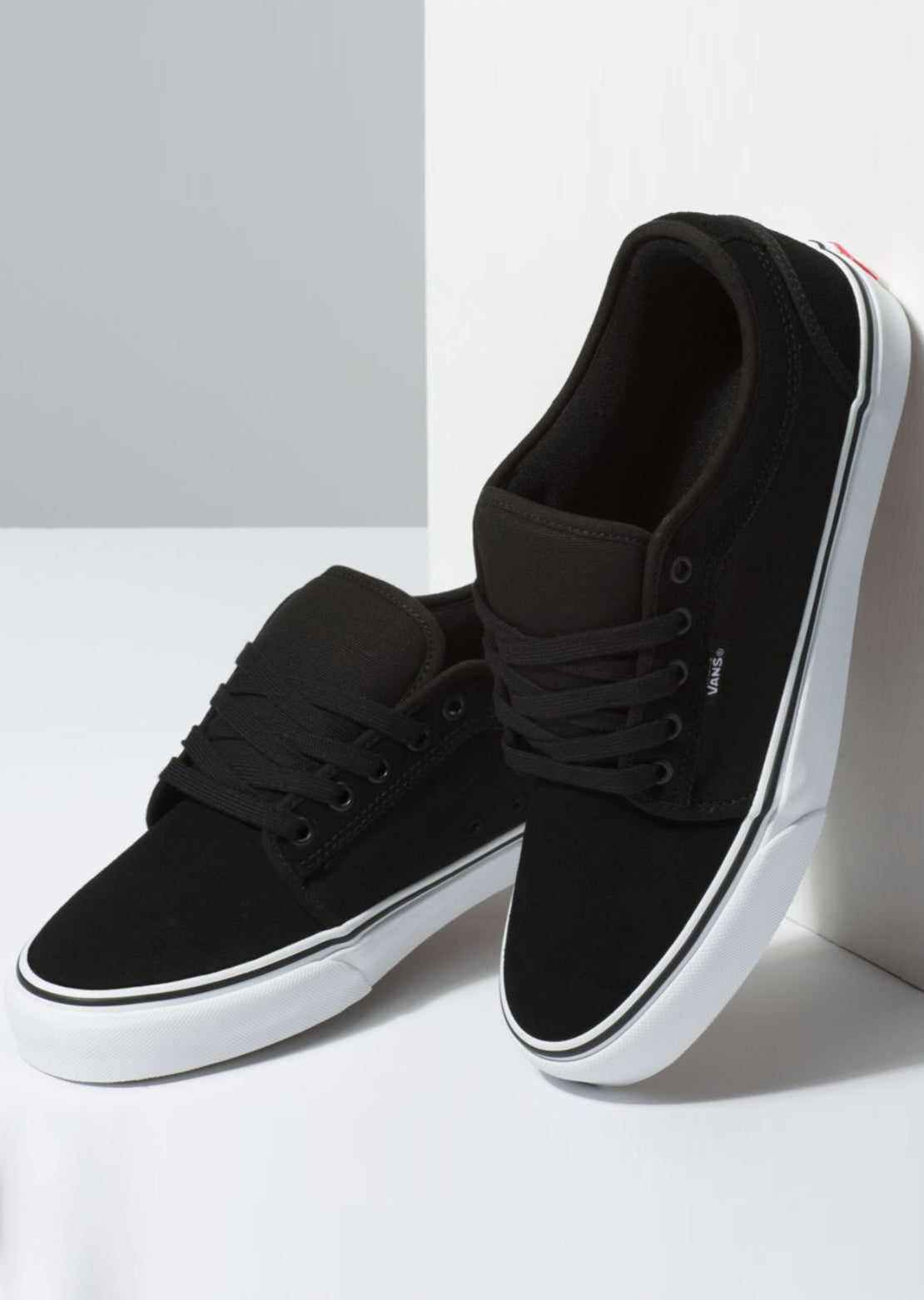 vans suede chukka low