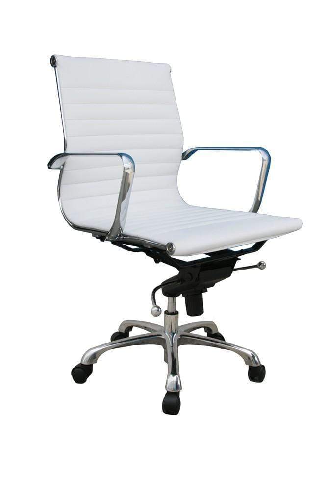 https://cdn.shopify.com/s/files/1/0155/4068/2816/products/j-and-m-furniture-chair-white-comfy-office-chair-low-back-10499920068672_a2c0712c-a227-4525-8597-52eec2d6421c.jpg?v=1699989891