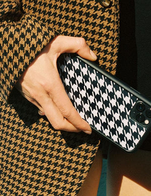 Houndstooth iPhone X/Xs Case.