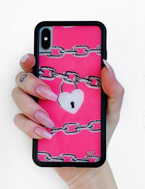 Pink Chains iPhone Xr Case