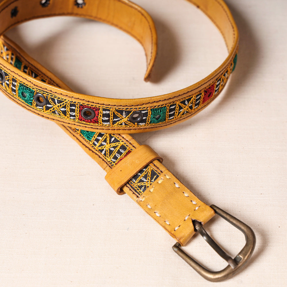 Buy Kutchi Hand Embroidered Belts l iTokri.com - iTokri आई.टोकरी