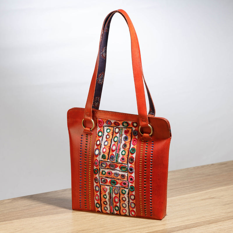 Kutch Embroidery Bags - Buy Kutch Leather Shoulder Bags Online - iTokri ...