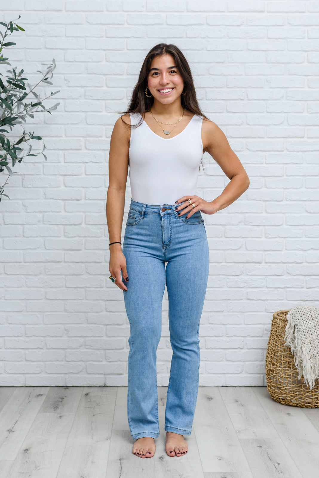 Rylee 90s High Rise Straight Leg Jeans – The White Cotton Boutique